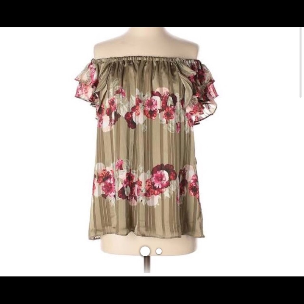BANANA REPUBLIC Off the shoulder floral blouse